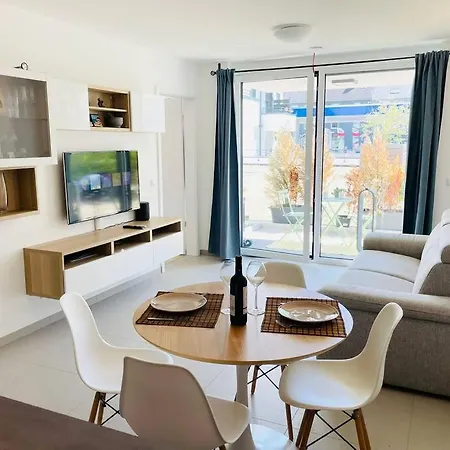 Luxury 1 Bedroom With Terrace&parking *