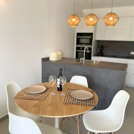 Luxury 1 Bedroom With Terrace&parking Apartment